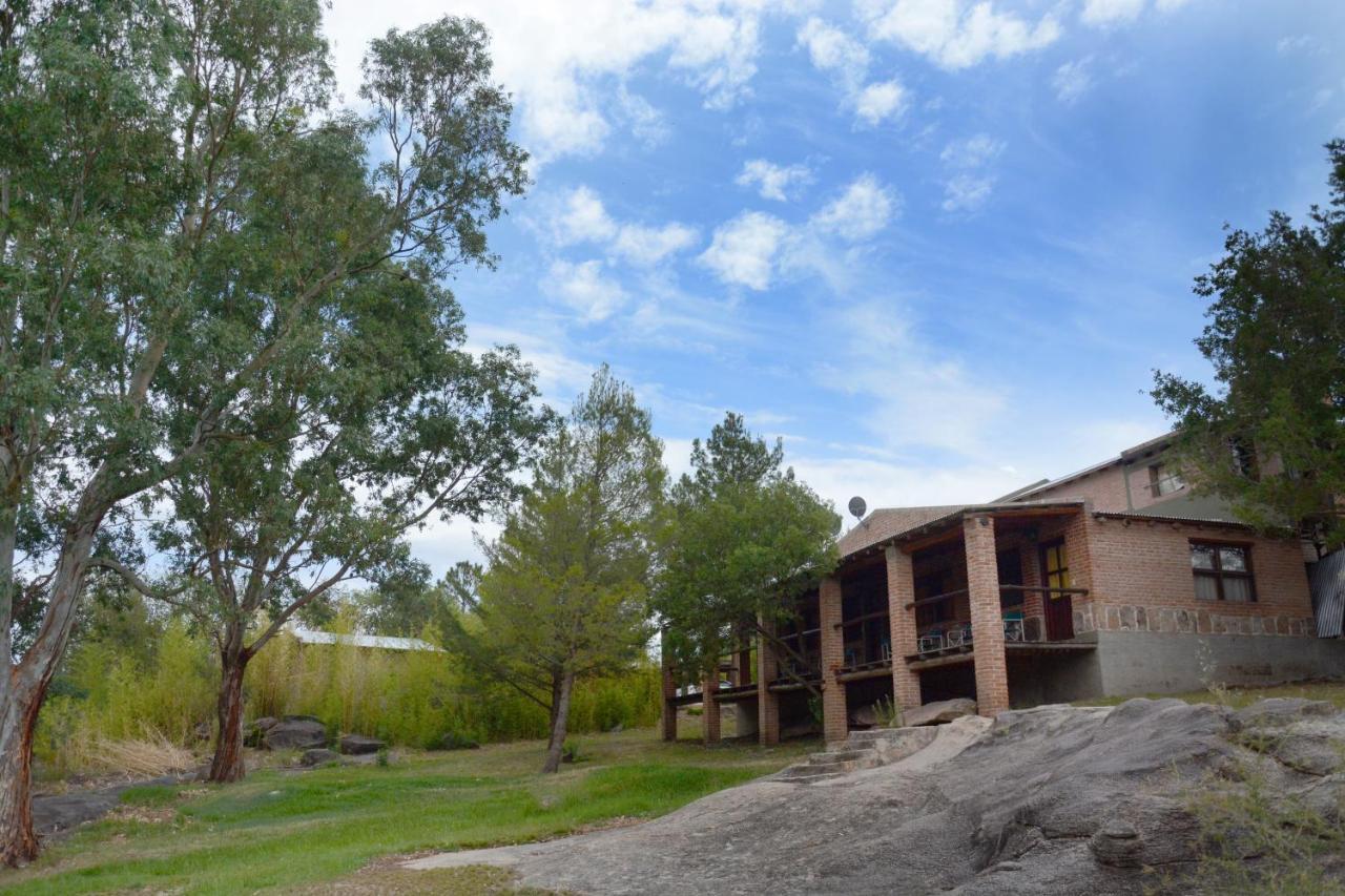 La Toma Complejo De Montana - Cabanas Y Habitaciones En Hosteria Mina Clavero Exteriör bild