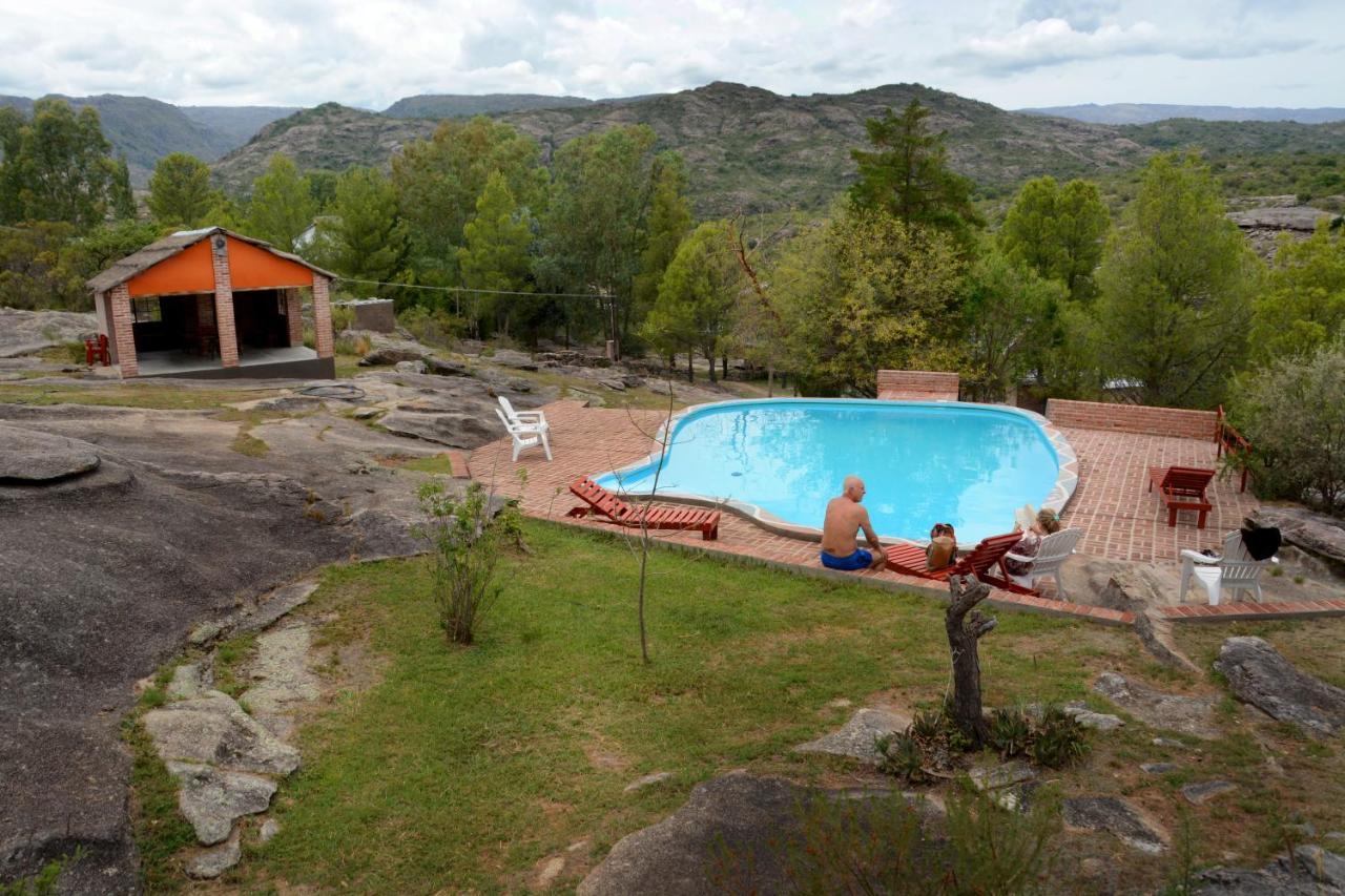 La Toma Complejo De Montana - Cabanas Y Habitaciones En Hosteria Mina Clavero Exteriör bild